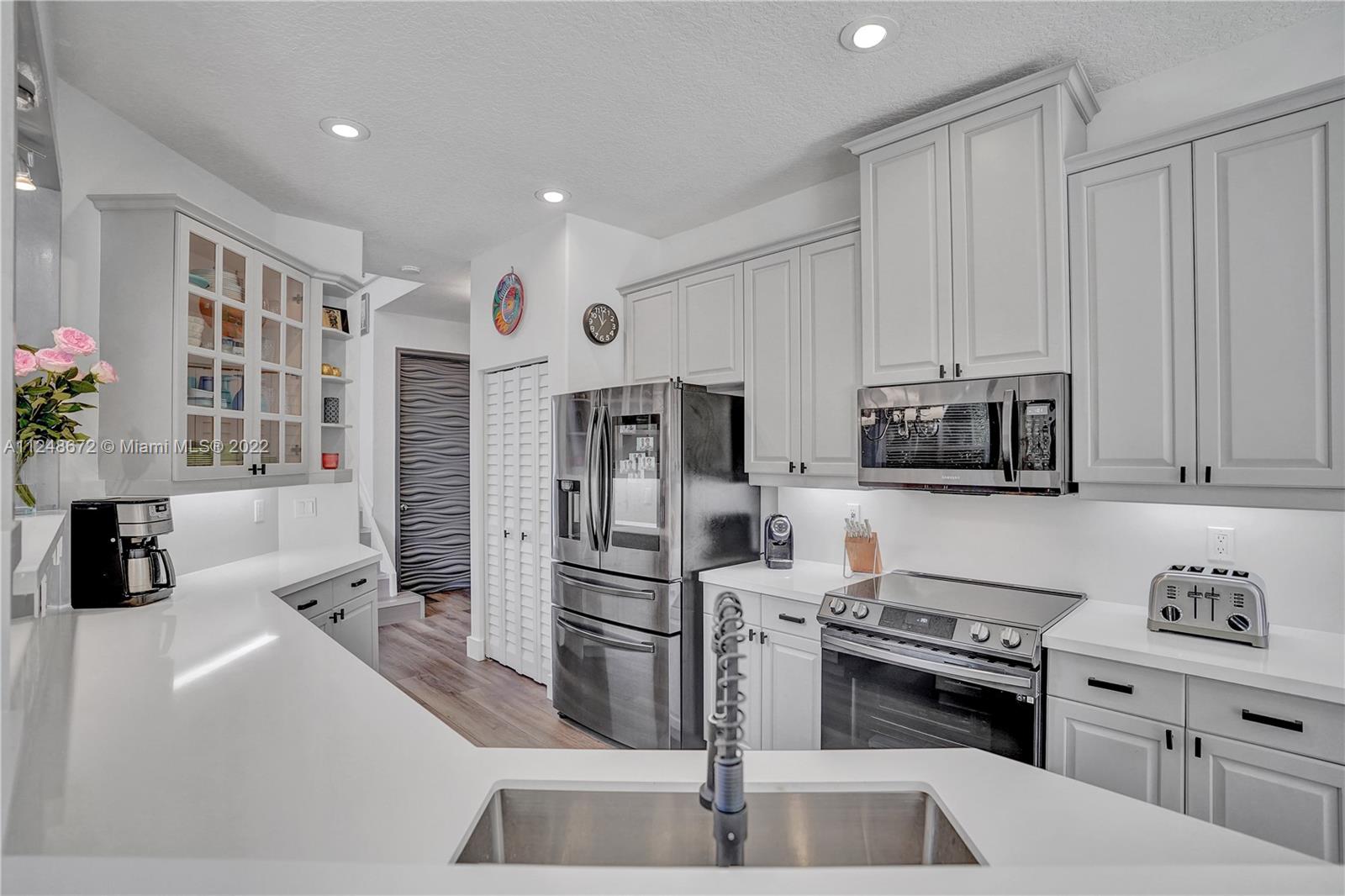 9772 Vineyard Court Boca Raton, FL 33428 - Photo 33 of 84 Gallery Image 33