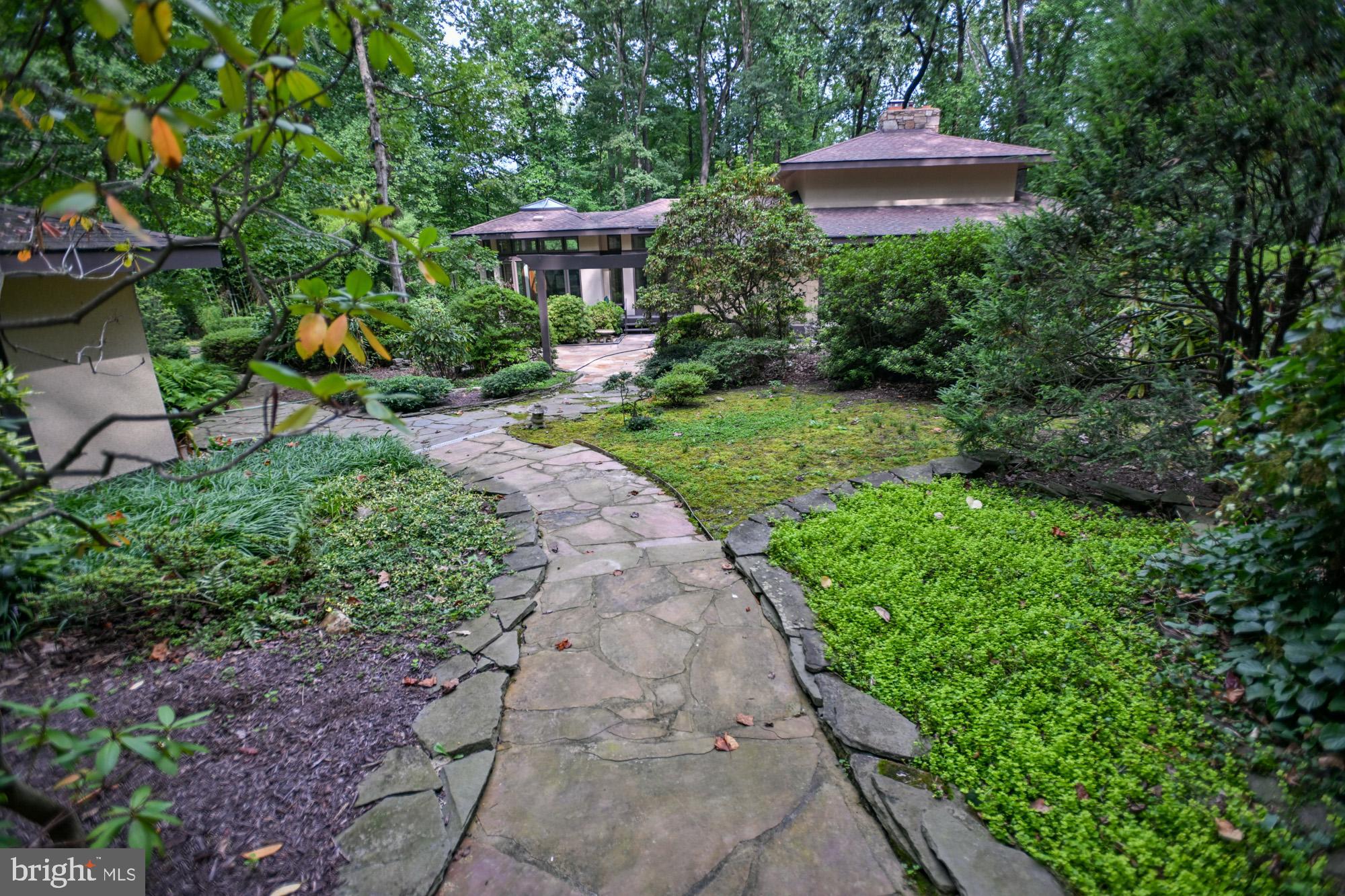2404 Laurel Bush Road Abingdon, MD 21009 - Photo 19 of 82 Garden paths