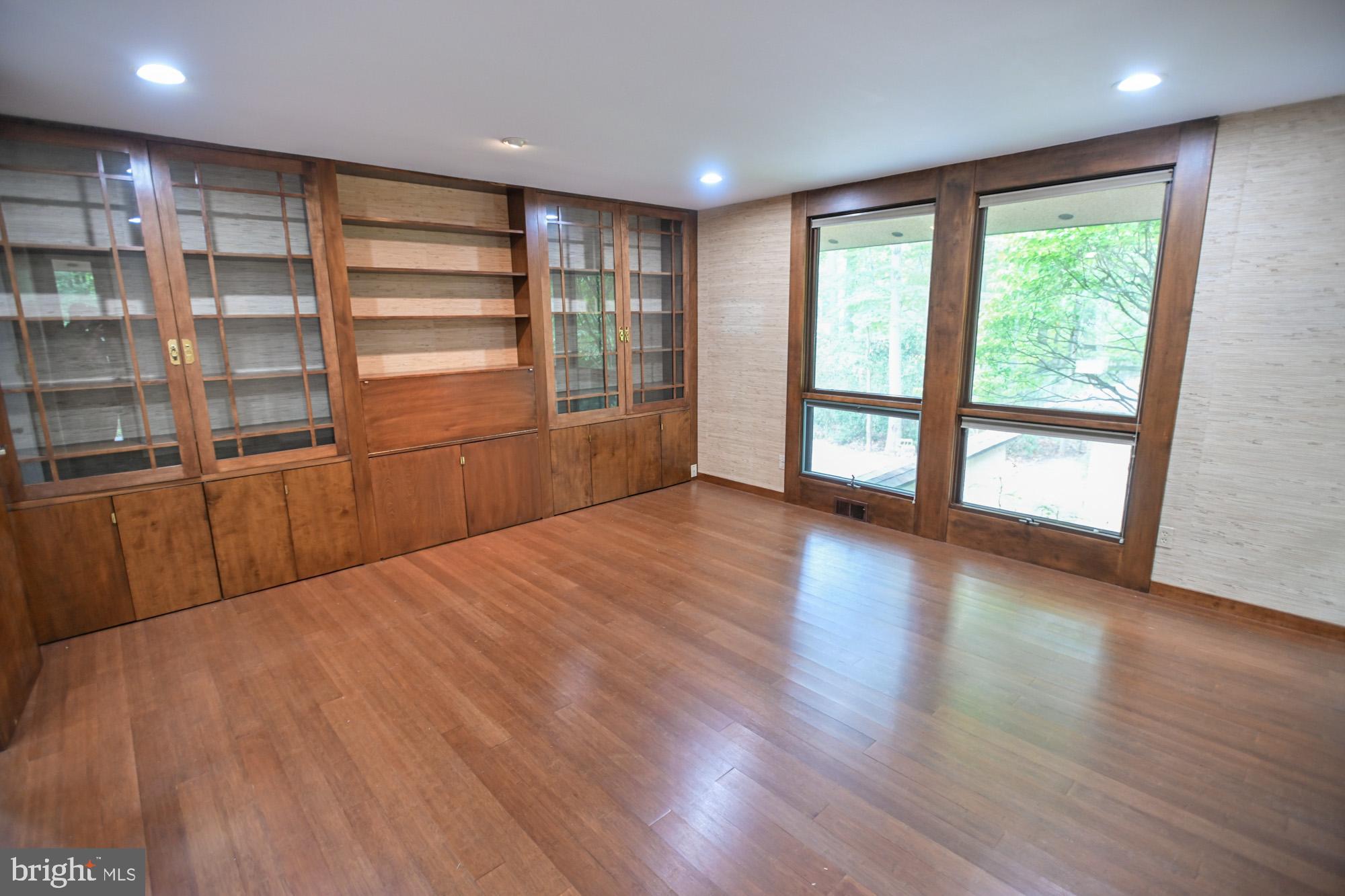 2404 Laurel Bush Road Abingdon, MD 21009 - Photo 46 of 82 1st floor Bedroom used as an office or library
