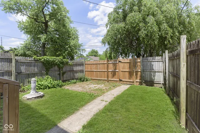 $1,900 | 1432 Sturm Avenue, Indianapolis, IN 46201