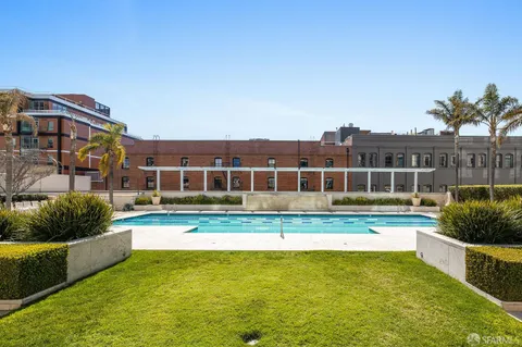 $979,000 | Brannan Street, San Francisco, CA 94107