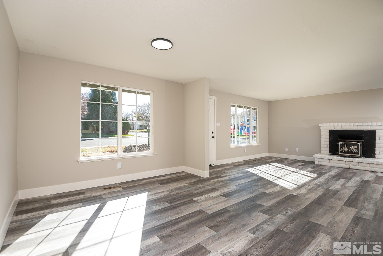 712 Rolando Way Carson City, NV 89701 - Photo 4 of 37 Photo 4