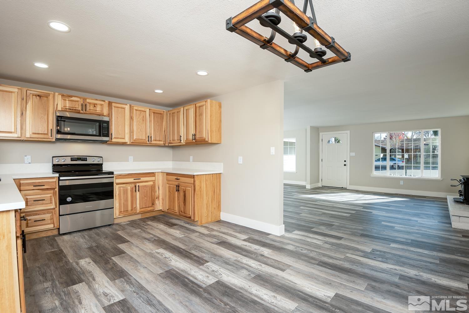 712 Rolando Way Carson City, NV 89701 - Photo 9 of 37 Photo 9