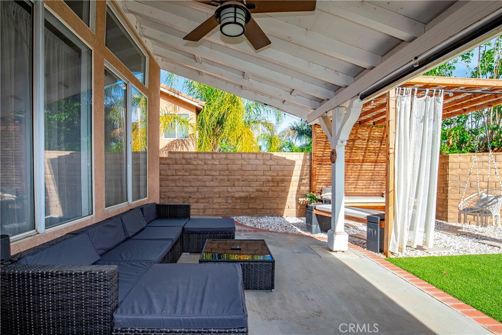 28630 Oak Valley Road Castaic, CA 91384 - Photo 34 of 54 a view of backyard with roof deck