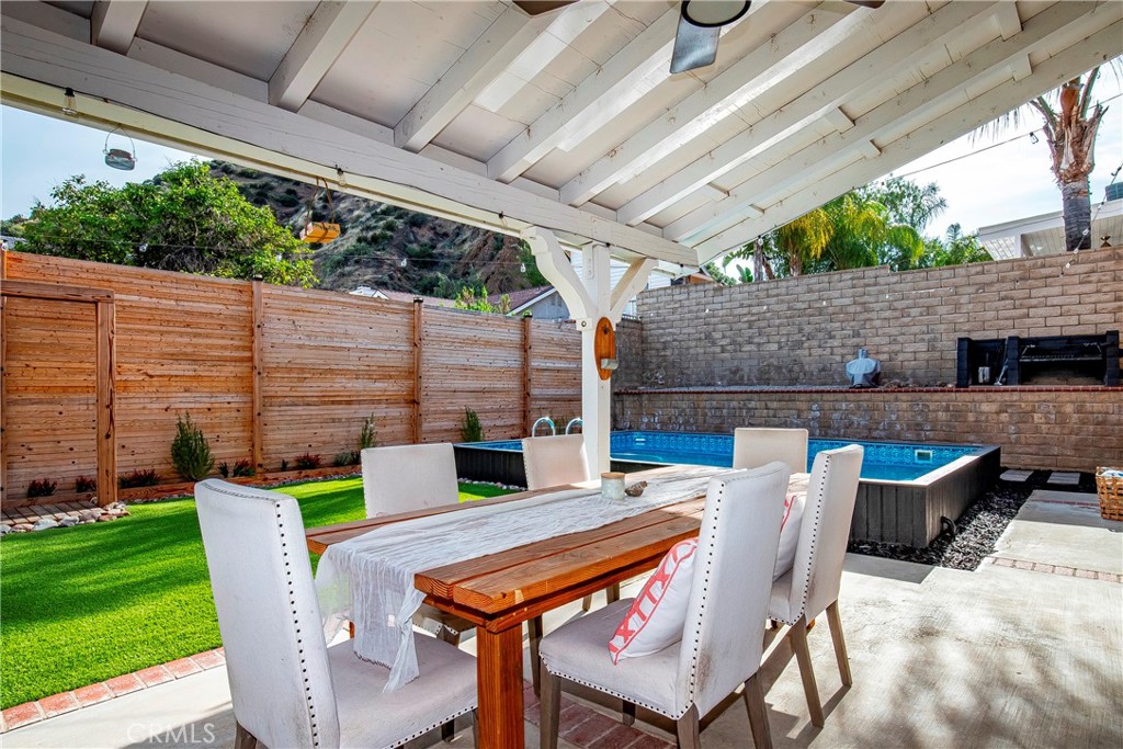 28630 Oak Valley Road Castaic, CA 91384 - Photo 35 of 54 a view of an outdoor sitting area with furniture