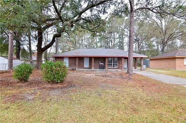 $1,450 | 208 Martin Luther King Junior Drive, Covington, LA 70433