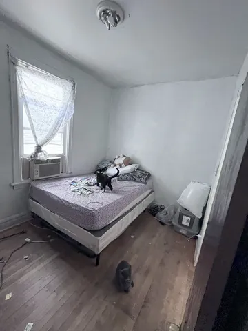 $180,000 | 2103 West 52nd Street, Chicago, IL 60609