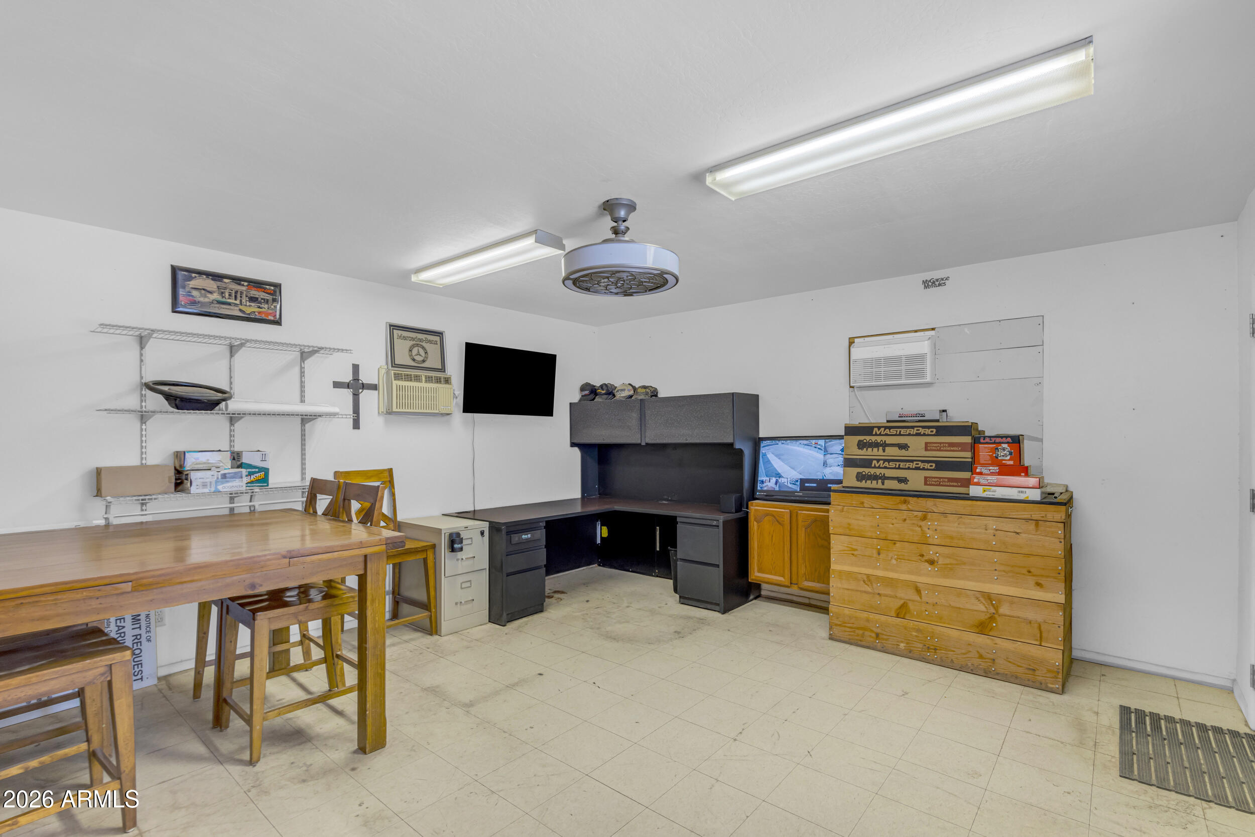 16555 West Lower Buckeye Road Goodyear, AZ 85338 - Photo 45 of 55 Workshop Office Space