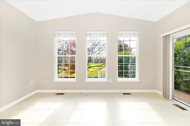 $699,900 | 102 Sunlight Drive, Frederick, MD 21702