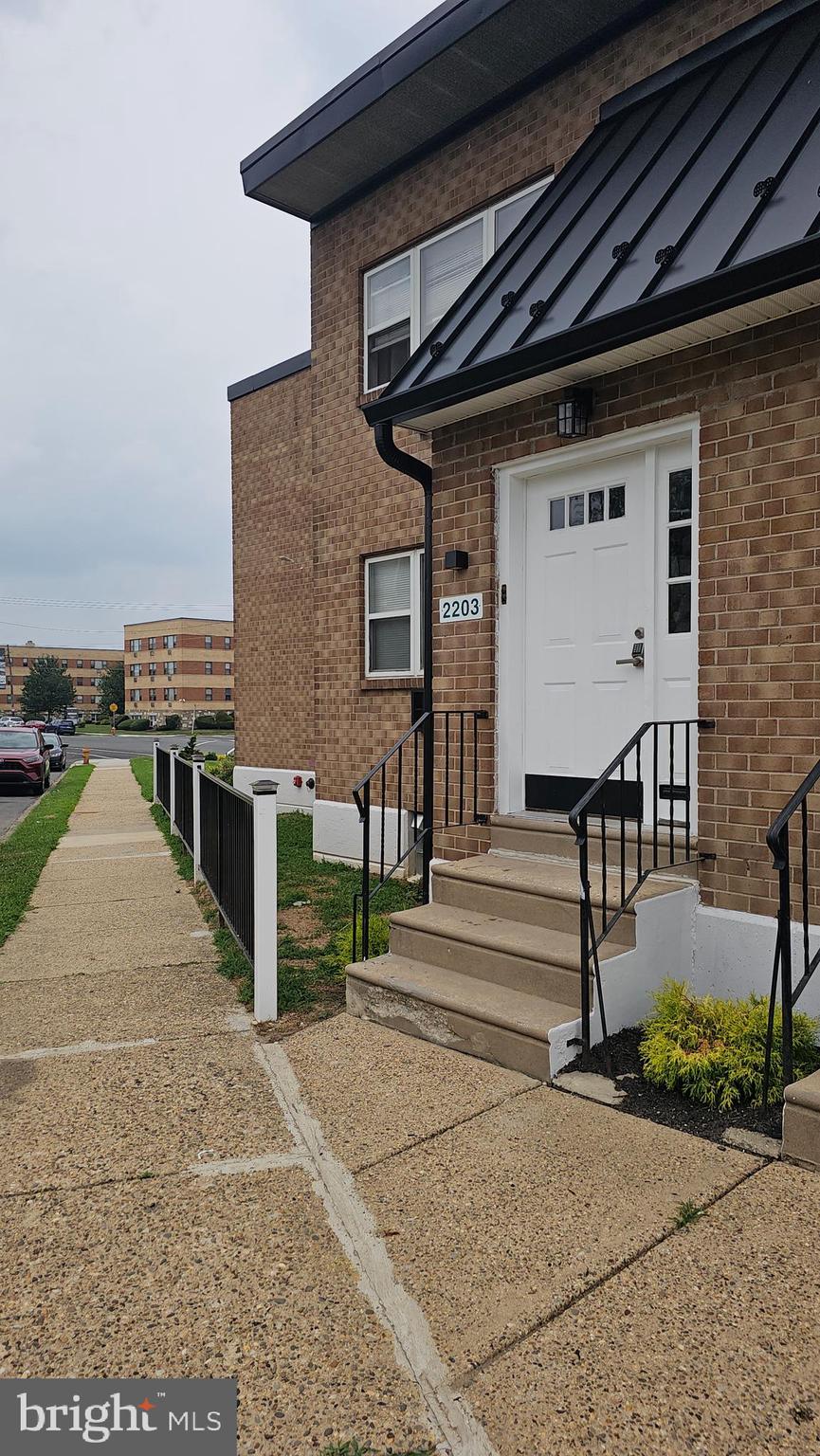 2201-19 Lansing Street Philadelphia, PA 19152 - Photo 5 of 32