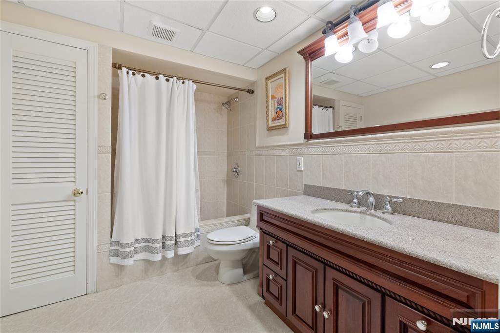 963 Huron Road Franklin Lakes, NJ 07417 - Photo 30 of 37 Gallery Image 30