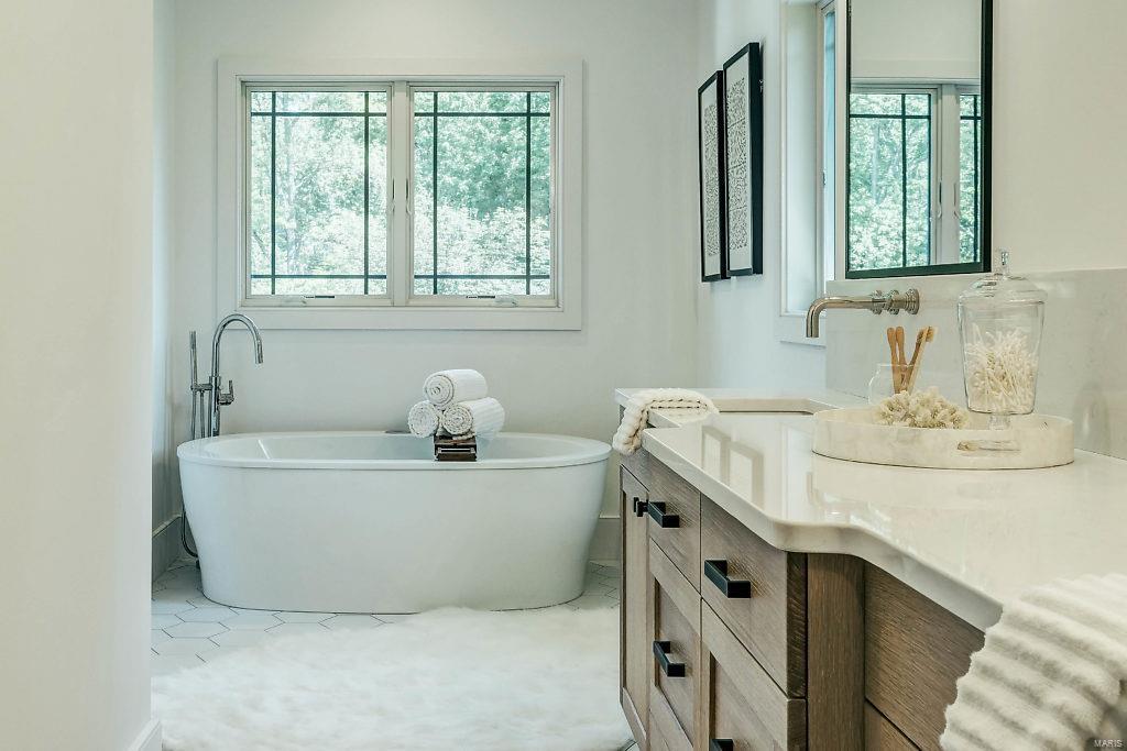 4 Fielding Road Ladue, MO 63124 - Photo 36 of 63 Gallery Image 36