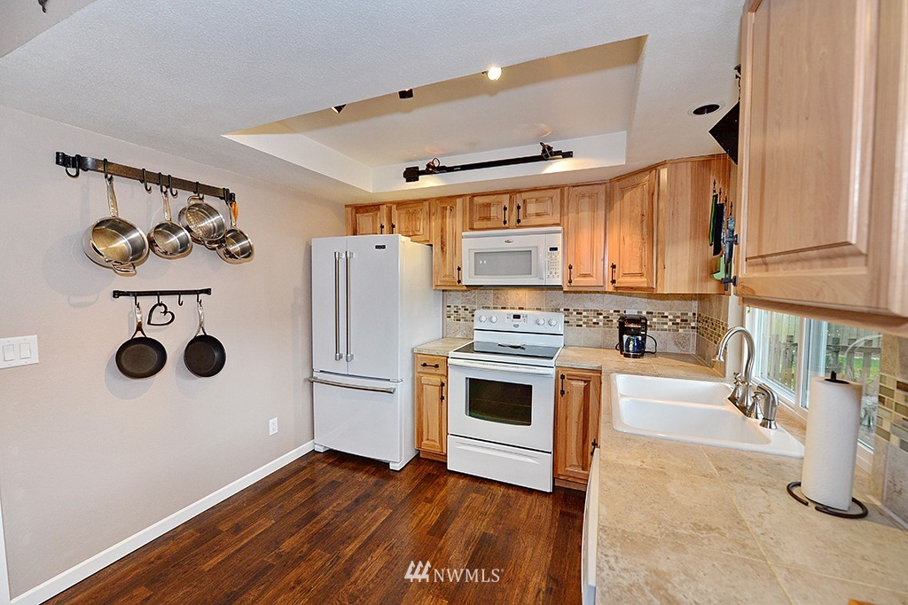 3531 199th Street Southeast Bothell, WA 98012 - Photo 5 of 16