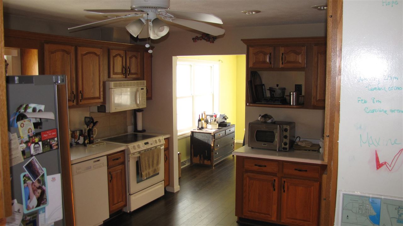 9877 Covey Road Beulah, MI 49617 - Photo 8 of 65 1841678-7.JPG