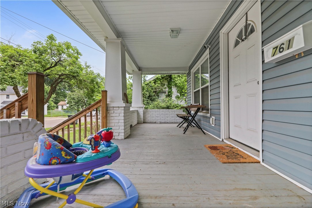 761 Carlysle Street Akron, OH 44310 - Photo 27 of 33