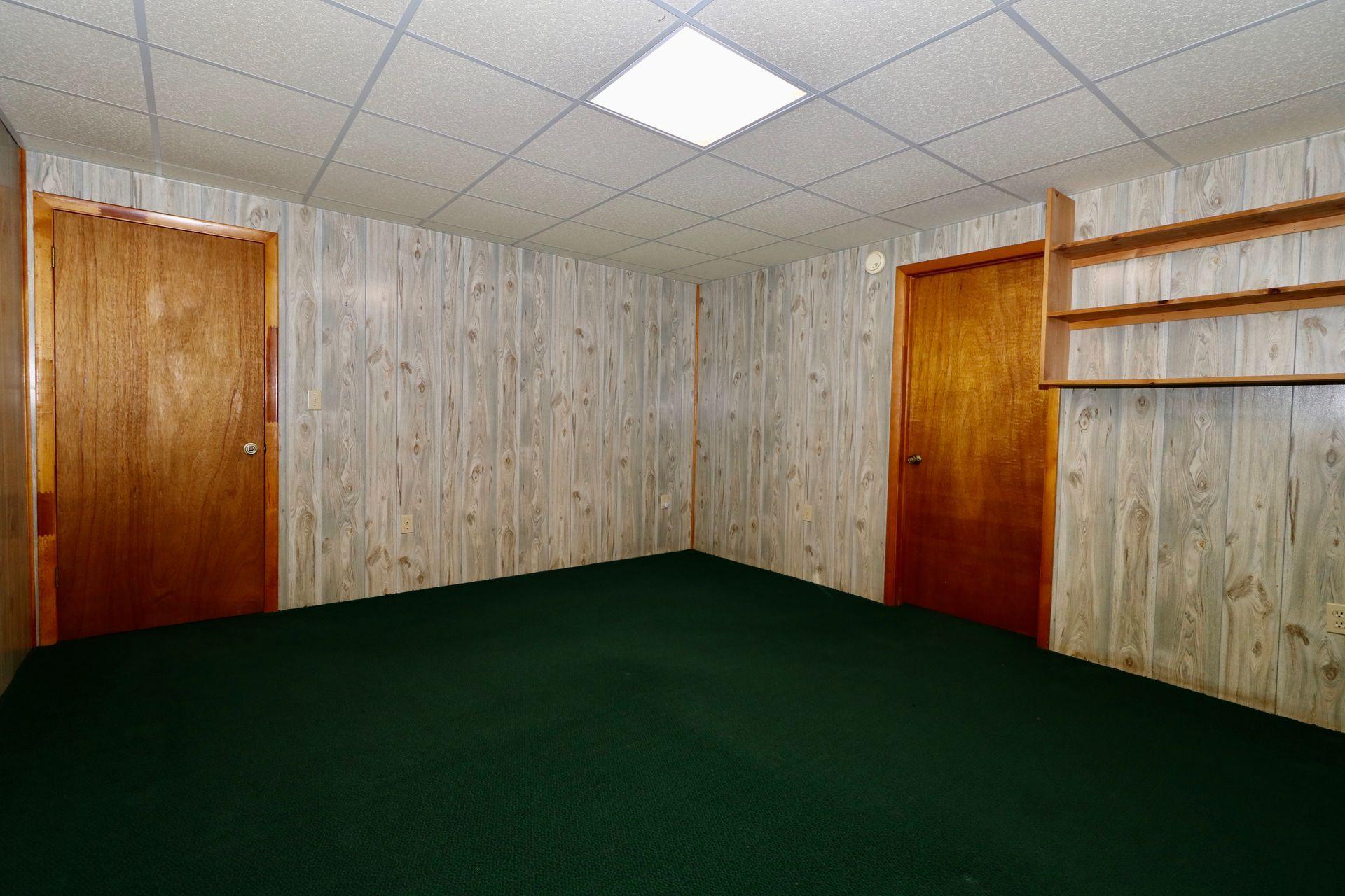 572 Arch Mill Road Buchanan, VA 24066 - Photo 29 of 48 Lower Level Bedroom
