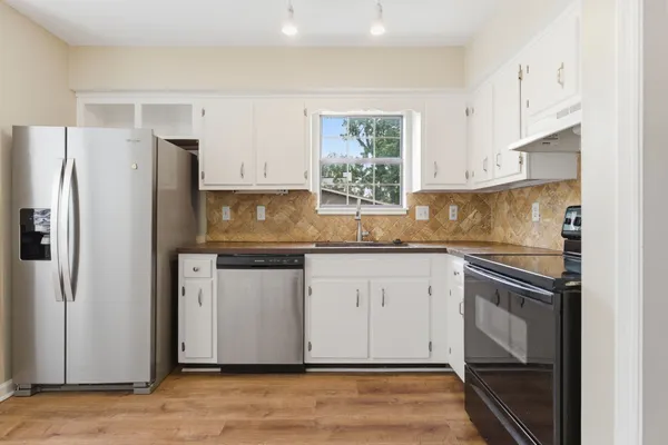 $2,495 | 515 Chesterfield Avenue, Unit F, Nashville, TN 37212