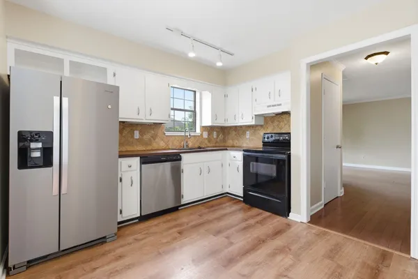 $2,495 | 515 Chesterfield Avenue, Unit F, Nashville, TN 37212