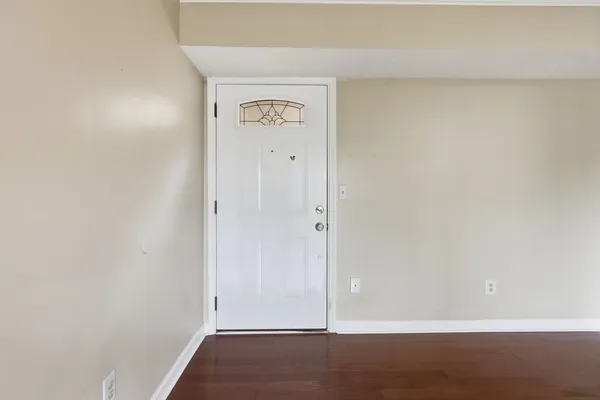 $2,495 | 515 Chesterfield Avenue, Unit F, Nashville, TN 37212
