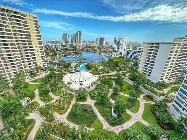 $2,200 | 600 Three Islands Boulevard, Unit 1520, Hallandale Beach, FL 33009