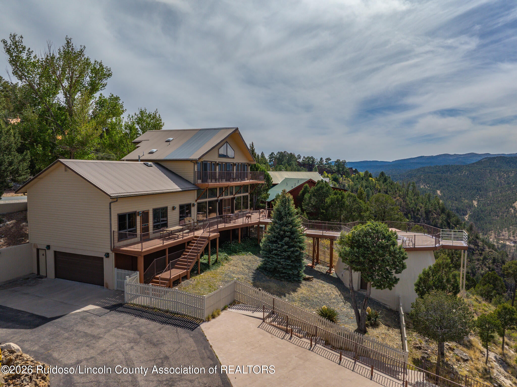 208 Excalibur Road Ruidoso, NM 88345 - Photo 4 of 66 Gallery Image 4