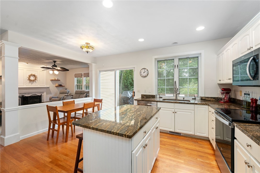 305 Castle Rocks Road Warwick, RI 02886 - Photo 13 of 47 Gallery Image 13