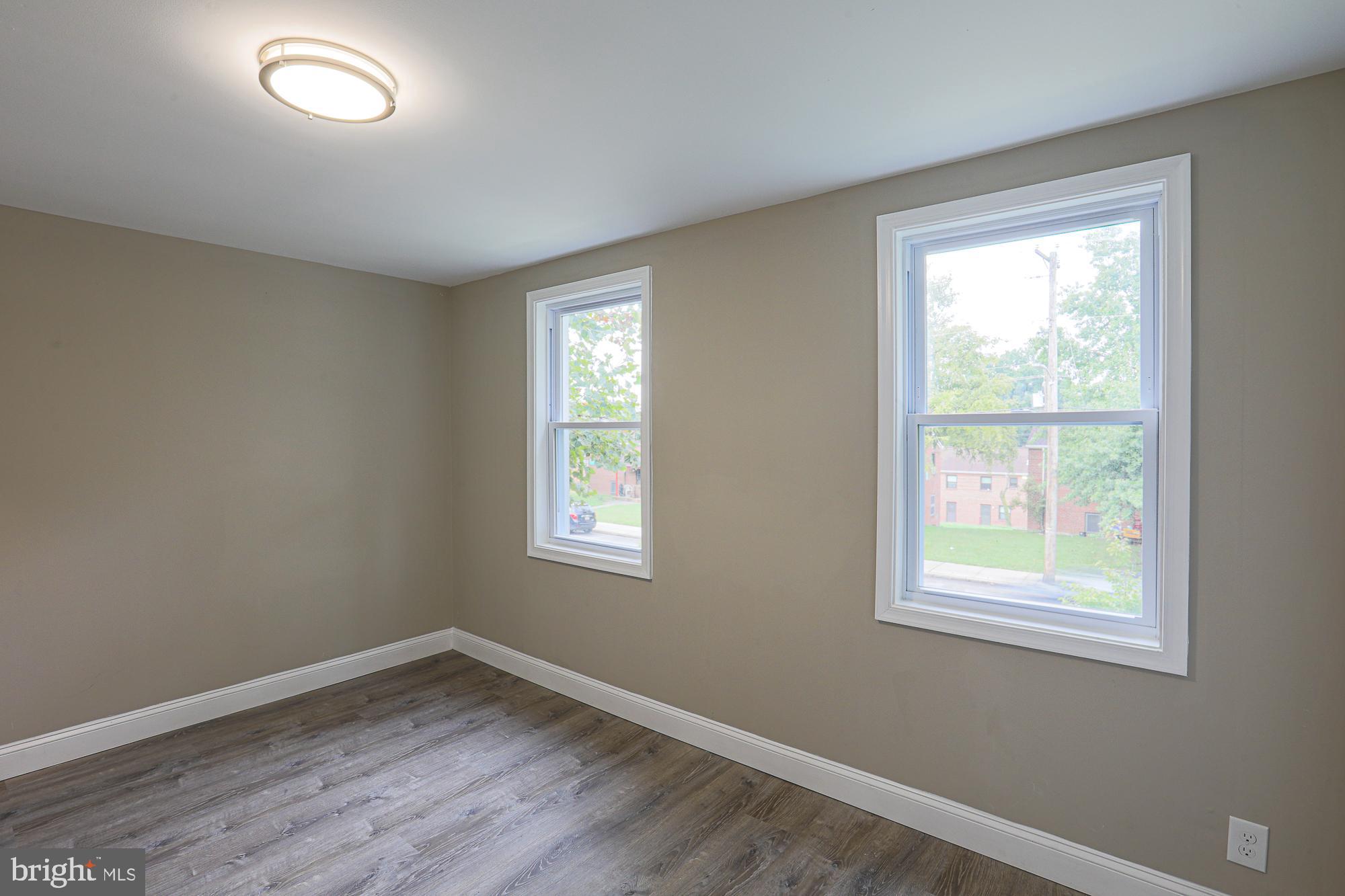 2841 Round Road Baltimore, MD 21225 - Photo 22 of 31 Primary bedroom
