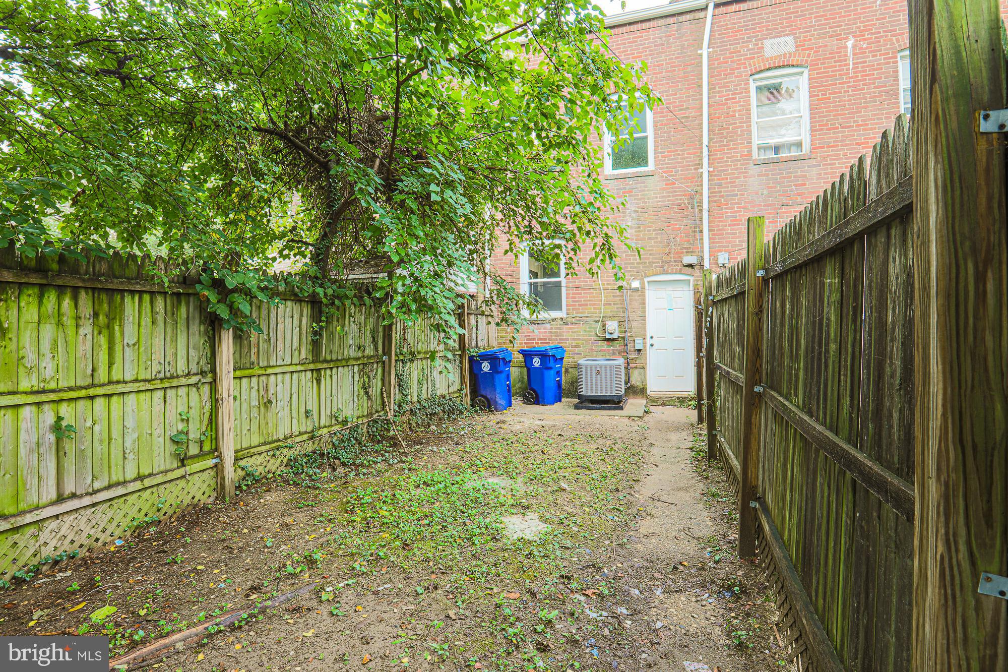 2841 Round Road Baltimore, MD 21225 - Photo 29 of 31 Backyard