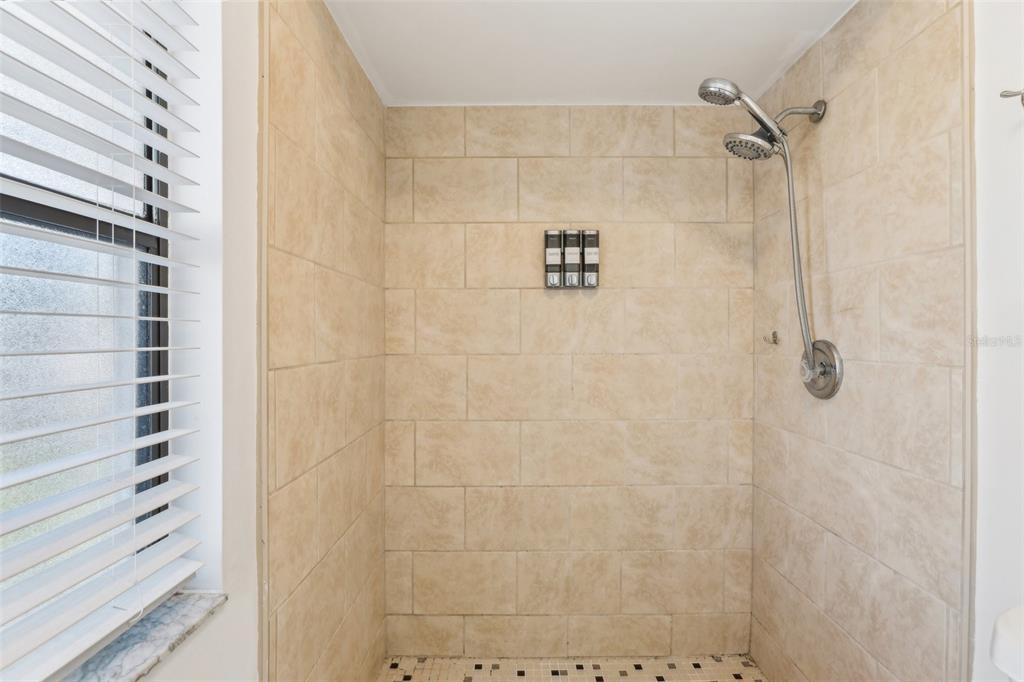 118 Pinewood Circle Kissimmee, FL 34743 - Photo 27 of 54