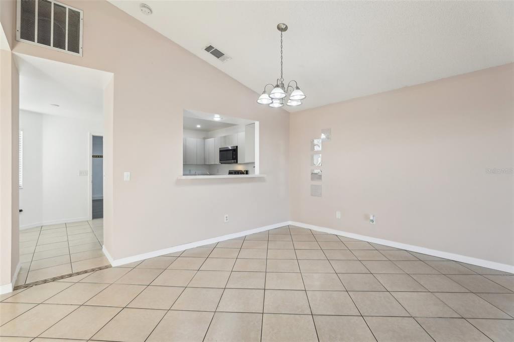 118 Pinewood Circle Kissimmee, FL 34743 - Photo 4 of 54