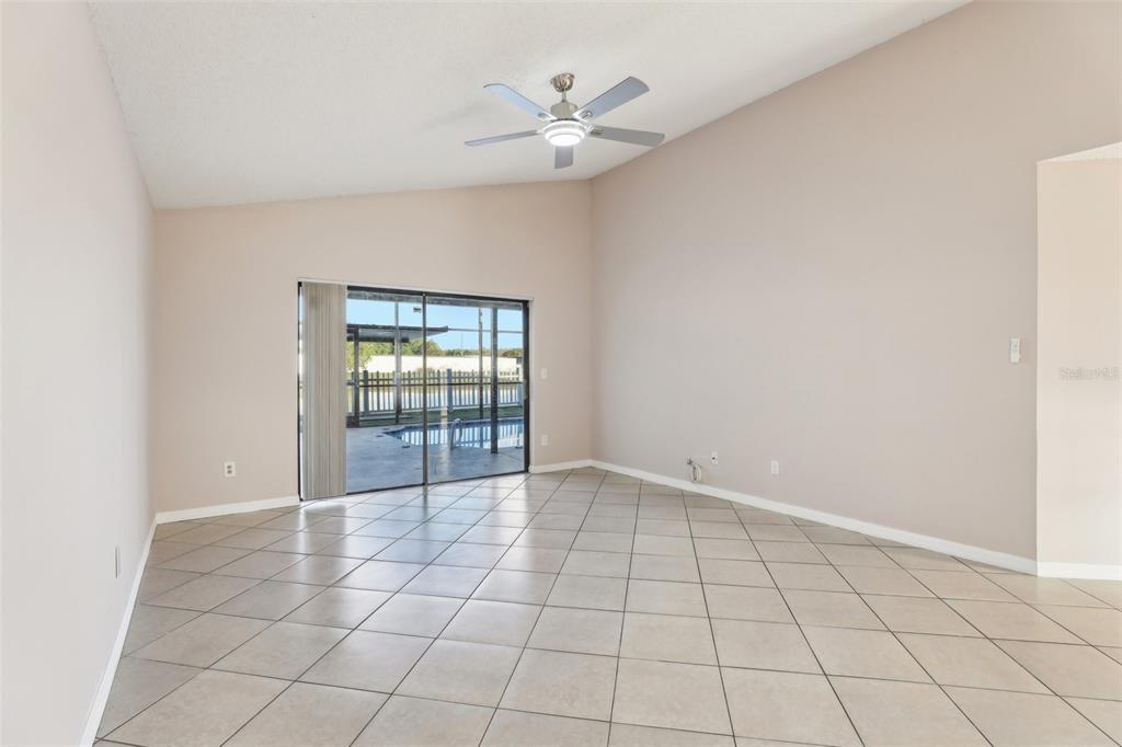 118 Pinewood Circle Kissimmee, FL 34743 - Photo 6 of 54