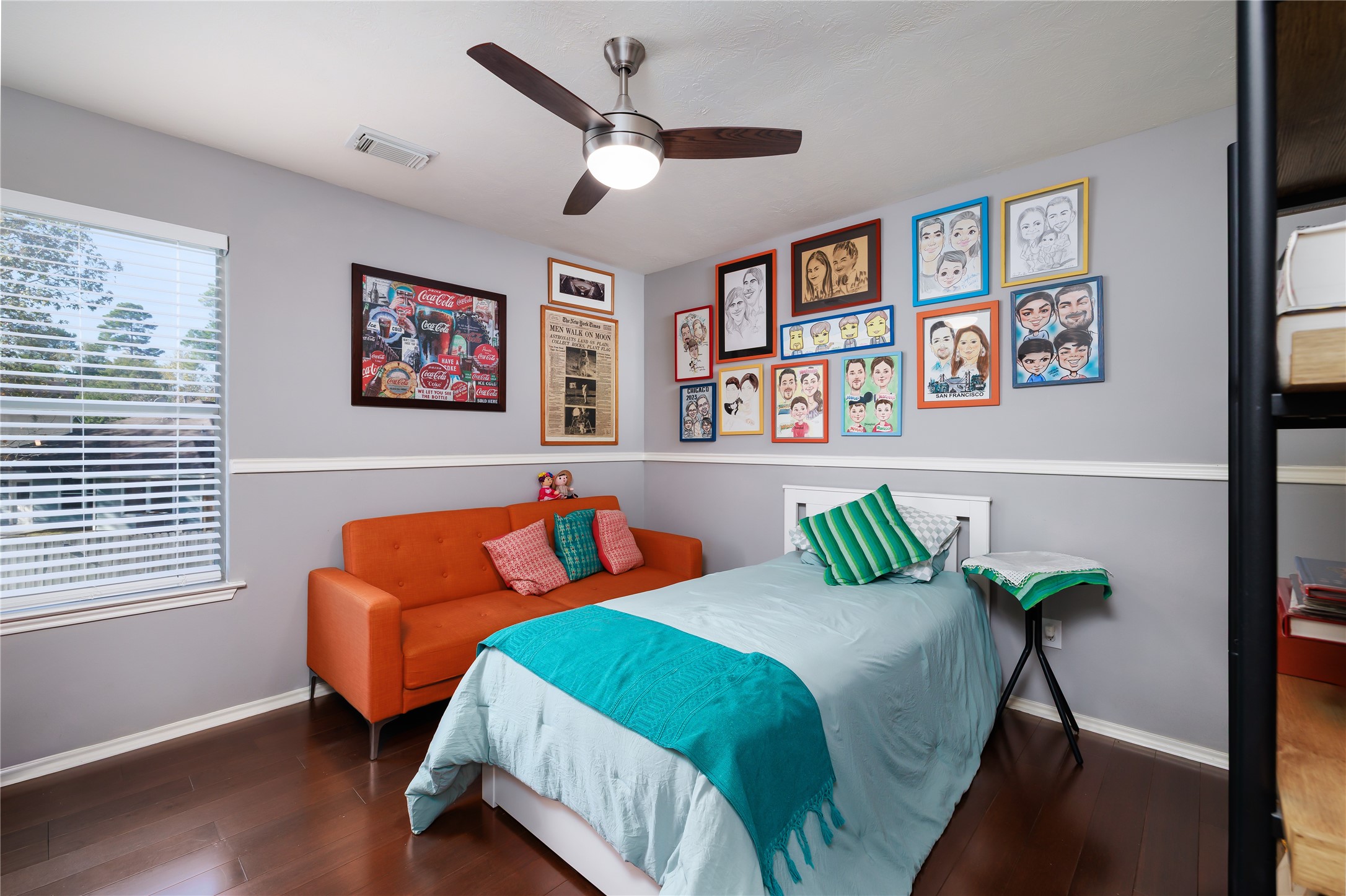 143 South Vesper Bend Circle Spring, TX 77382 - Photo 21 of 31 a bedroom with furniture and a bed