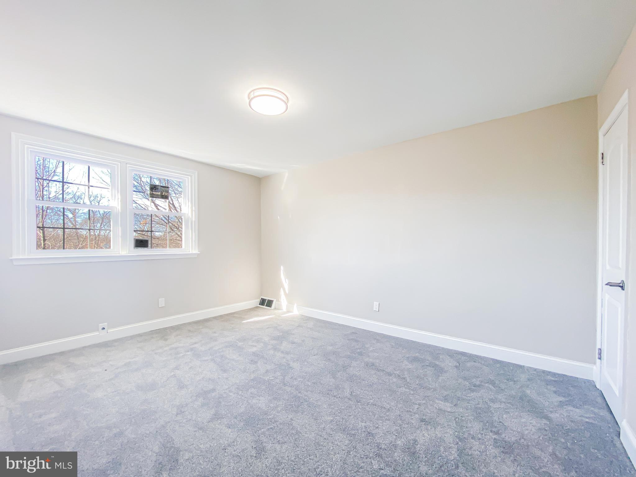 3614 Newberry Road Philadelphia, PA 19154 - Photo 6 of 11 Gallery Image 6