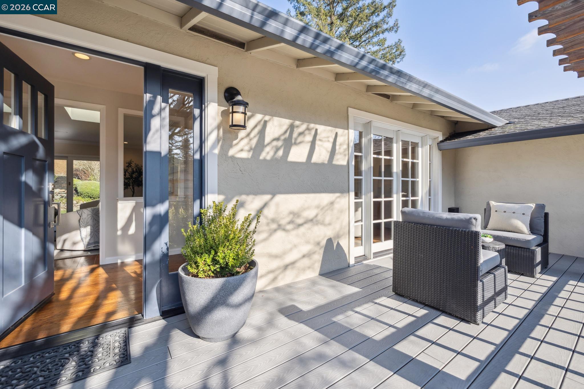 1211 Larch Avenue Moraga, CA 94556 - Photo 5 of 60