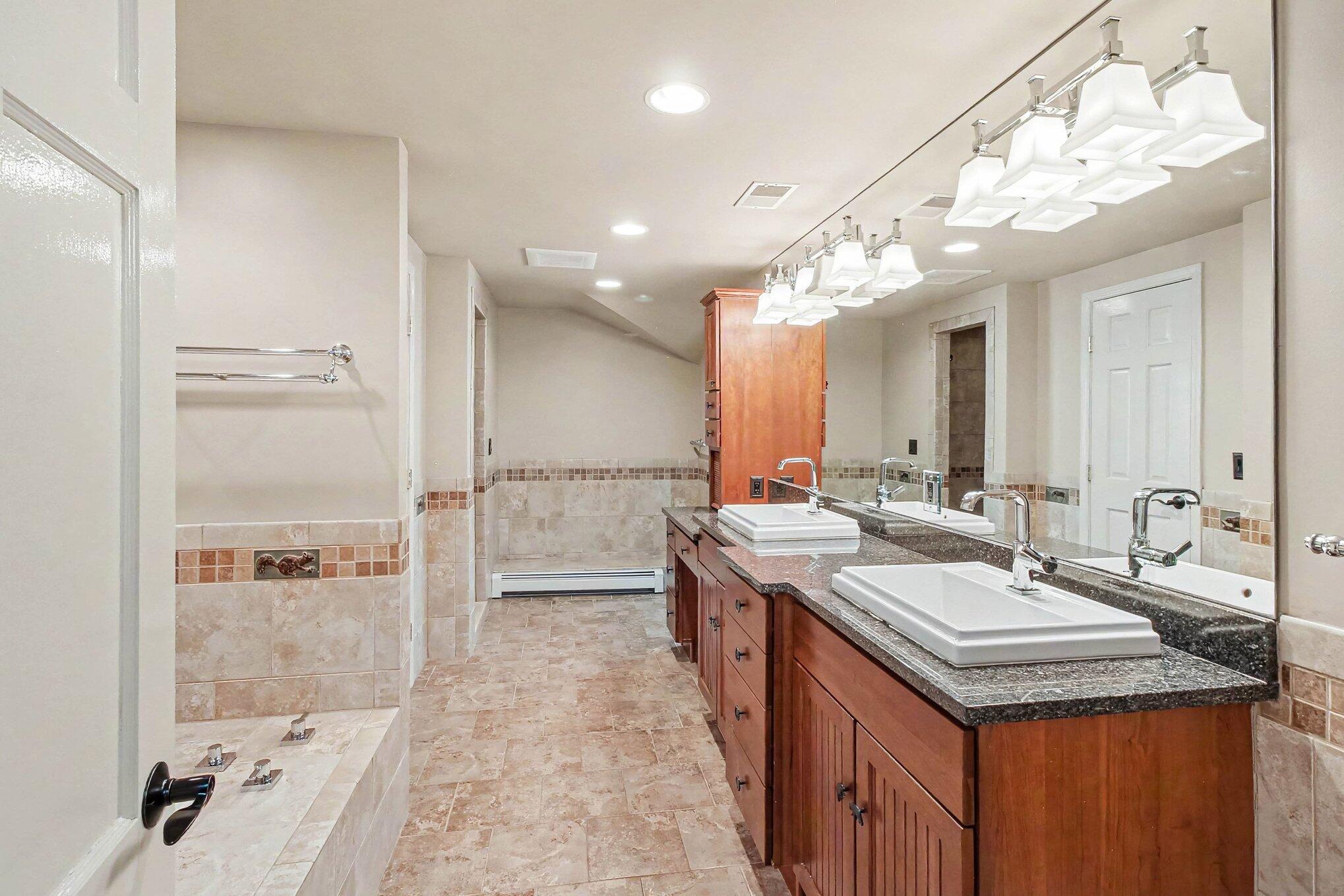 10341 Marshall Road South Lyon, MI 48178 - Photo 15 of 32 020_file_4042