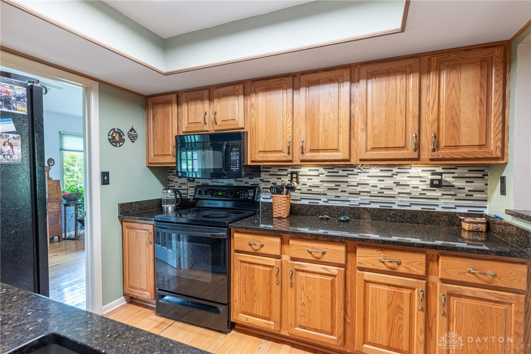2050 Stewart Road Xenia, OH 45385 - Photo 10 of 87 Gallery Image 10
