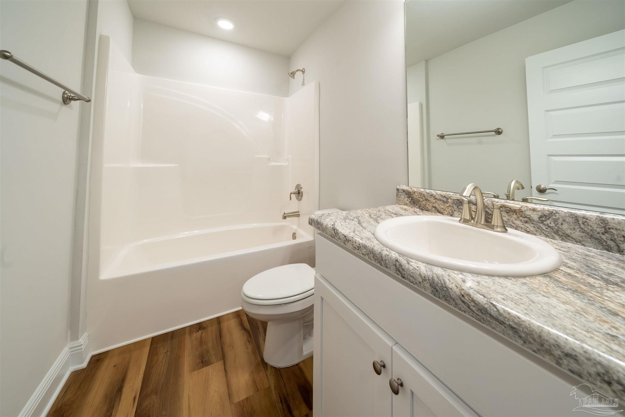 4944 Muldoon Pointe Road, Unit 15A Pensacola, FL 32526 - Photo 8 of 17 Gallery Image 8