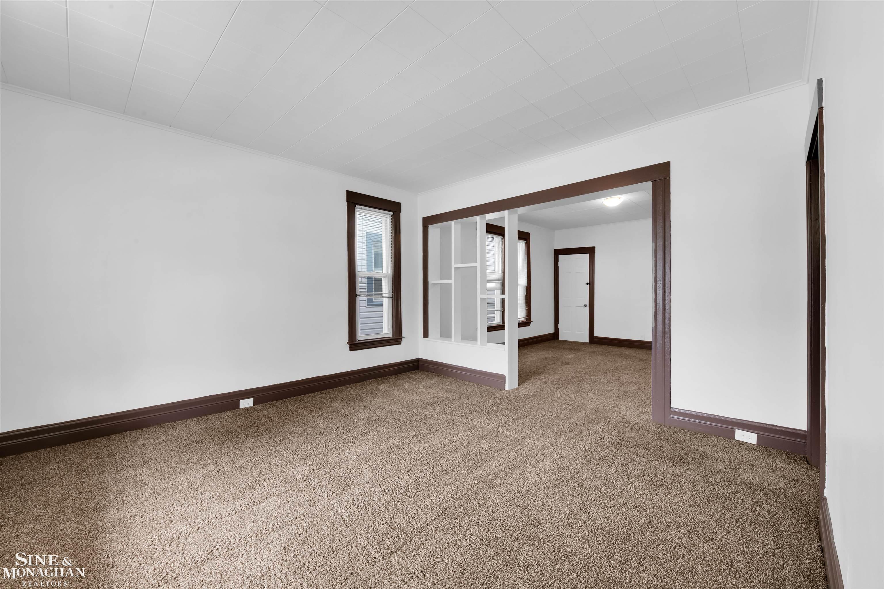 1083 Lakepointe Street, Unit 1 Grosse Pointe, MI 48230 - Photo 3 of 21