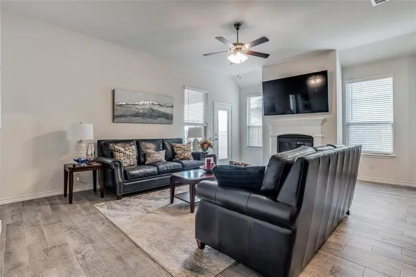 $2,550 | 3208 Brady Starr Drive, Aubrey, TX 76227