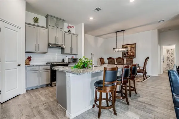 $2,550 | 3208 Brady Starr Drive, Aubrey, TX 76227