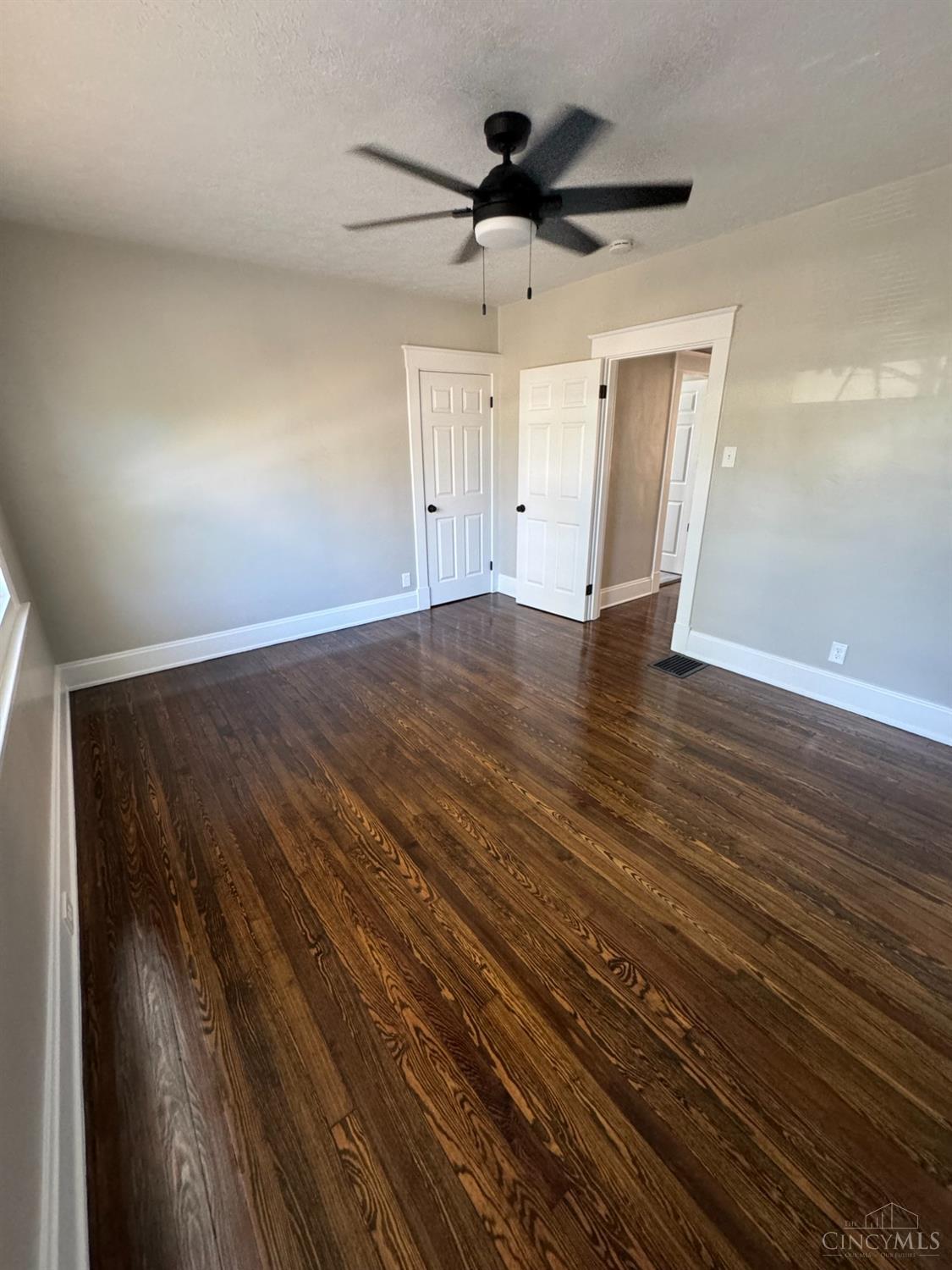 6471 Cheviot Road Cincinnati, OH 45247 - Photo 12 of 25