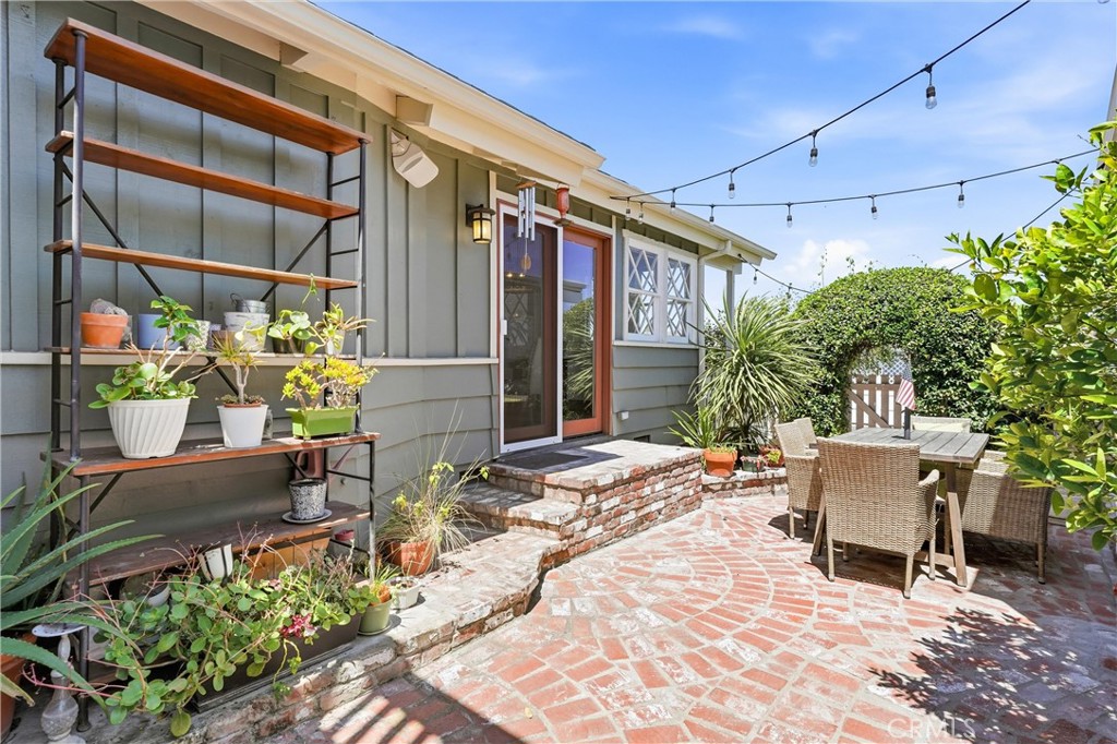 53 Saratoga Newport Beach, CA 92660 - Photo 23 of 38 Gallery Image 23