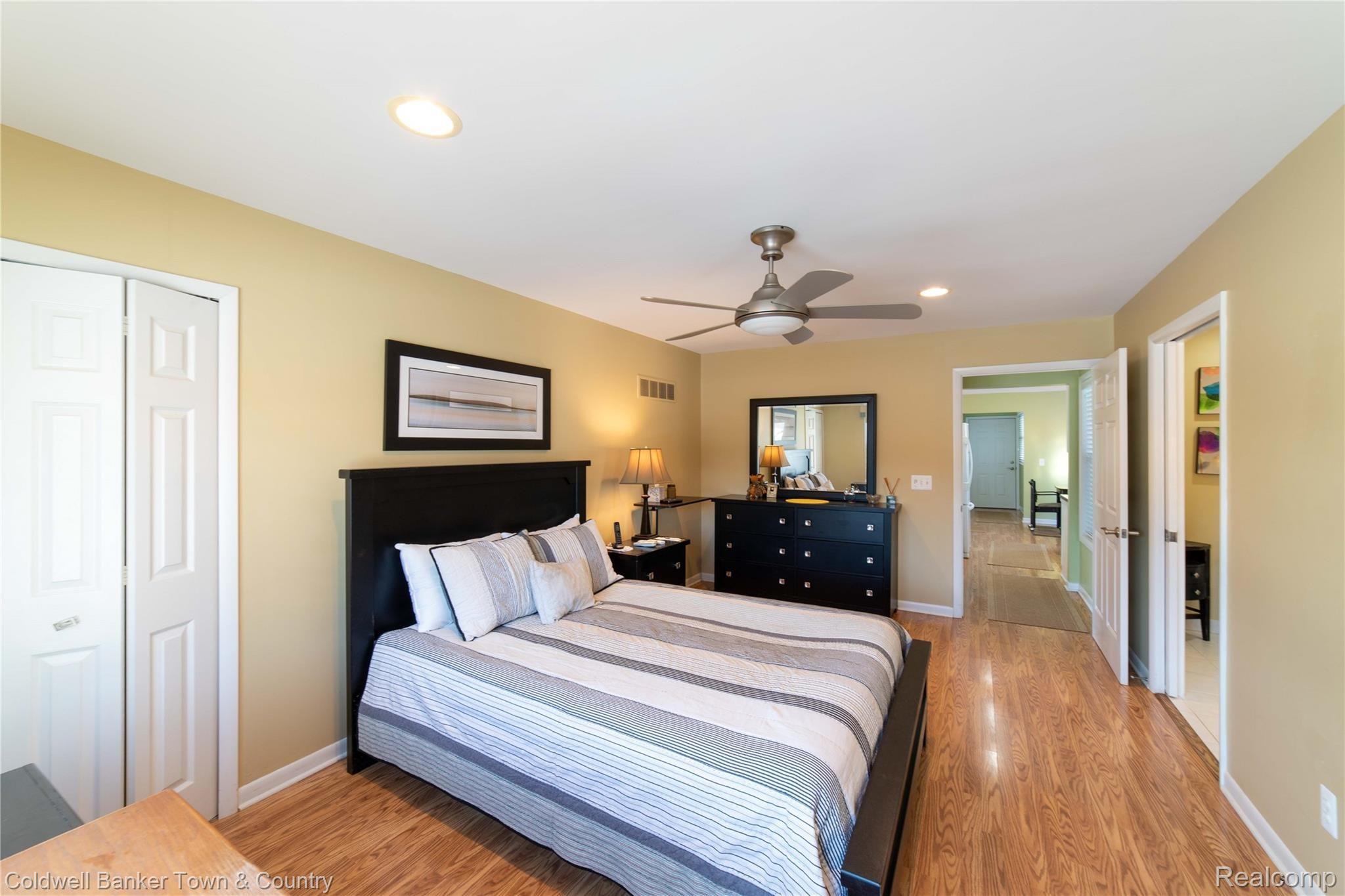 858 Henderson Road Howell, MI 48855 - Photo 22 of 50 Master Bedroom 858 Henderson Rd Howell Mi 48855