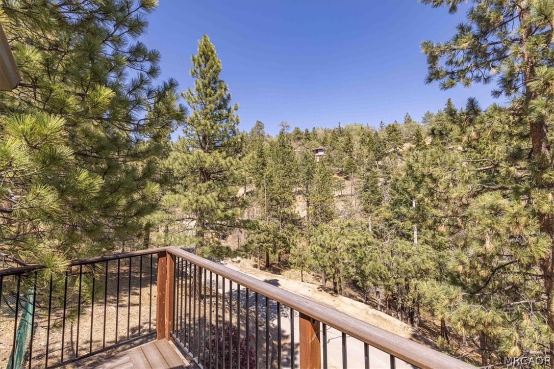 1231 Ridge Road Fawnskin, CA 92333 - Photo 7 of 34