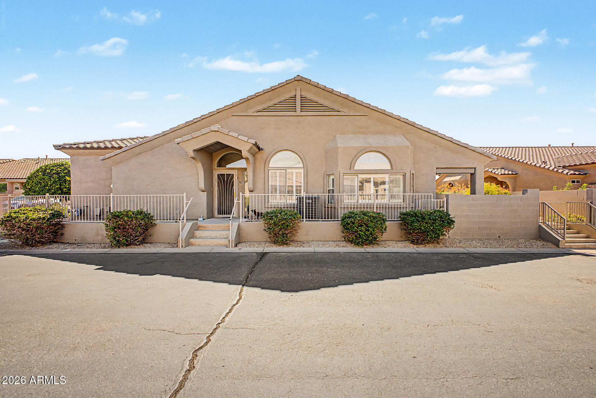 4202 East Broadway Road, Unit 16 Mesa, AZ 85206 - Photo 2 of 39 WELCOME HOME!