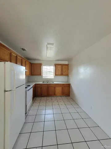 $750 | 1612 Orange Avenue, Unit 13, Weslaco, TX 78596