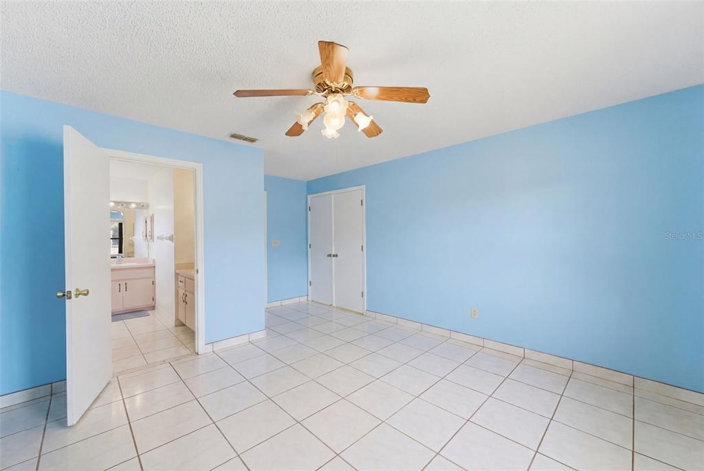 4141 Southwest Sailfish Road Dunnellon, FL 34431 - Photo 25 of 63 a view of an empty room and window