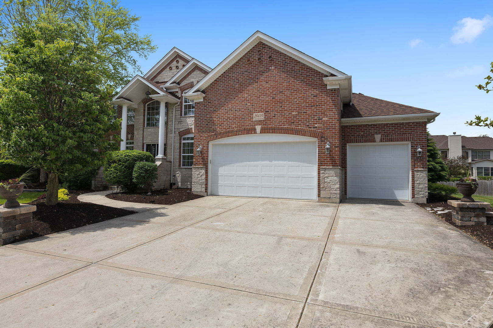 26416 Silverleaf Drive Plainfield, IL 60585 - Photo 2 of 39