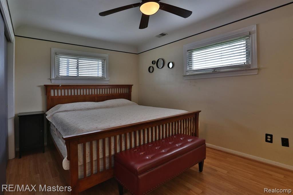 29850 Pointe Drive Gibraltar, MI 48173 - Photo 14 of 20