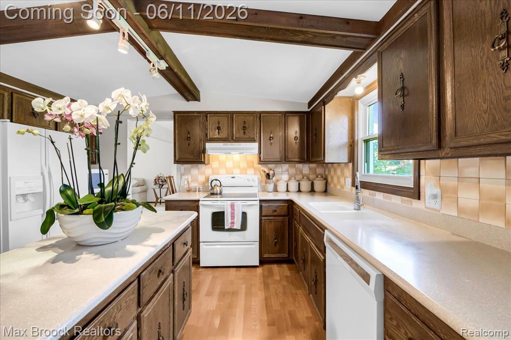 217 Stonetree Circle Rochester Hills, MI 48309 - Photo 14 of 44